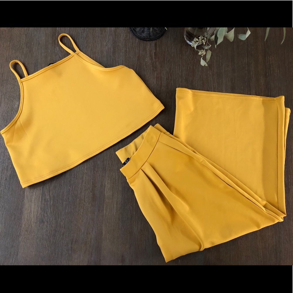 BOOHOO TWO PIECE SET